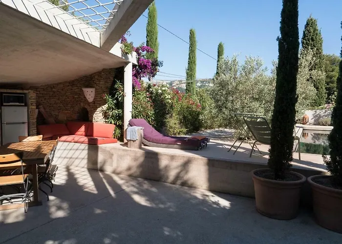 Mandine Bed and Breakfast Κασί